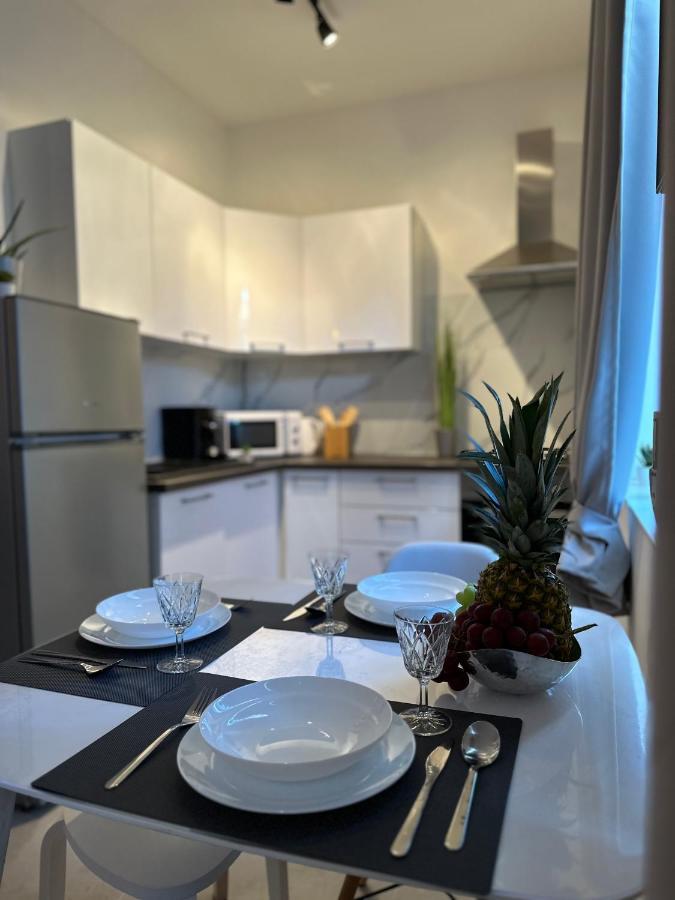 Apartman Diana 말리로시니 외부 사진