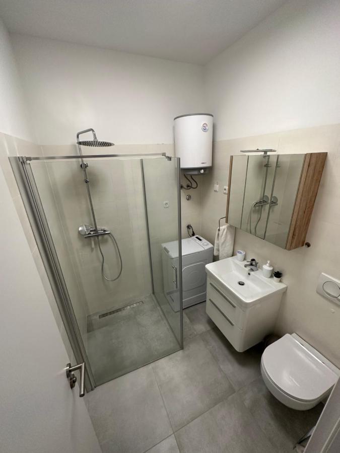 Apartman Diana 말리로시니 외부 사진