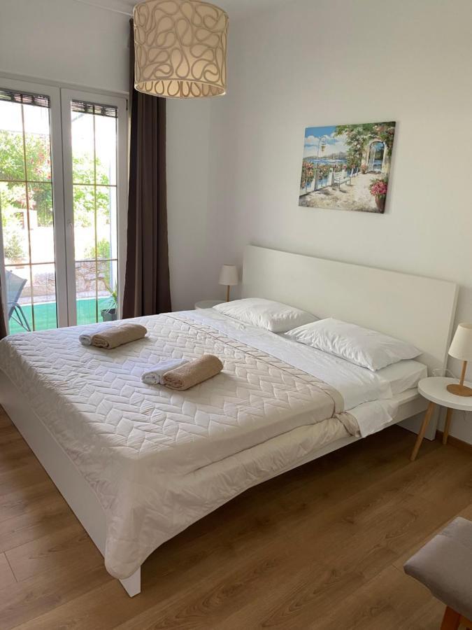 Apartman Diana 말리로시니 외부 사진